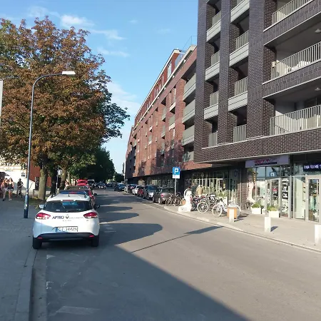 Stylowy Apartament Z Przestronnym Tarasem Apartment *