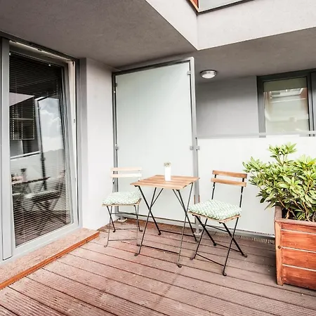 Stylowy Apartament Z Przestronnym Tarasem Krakkó